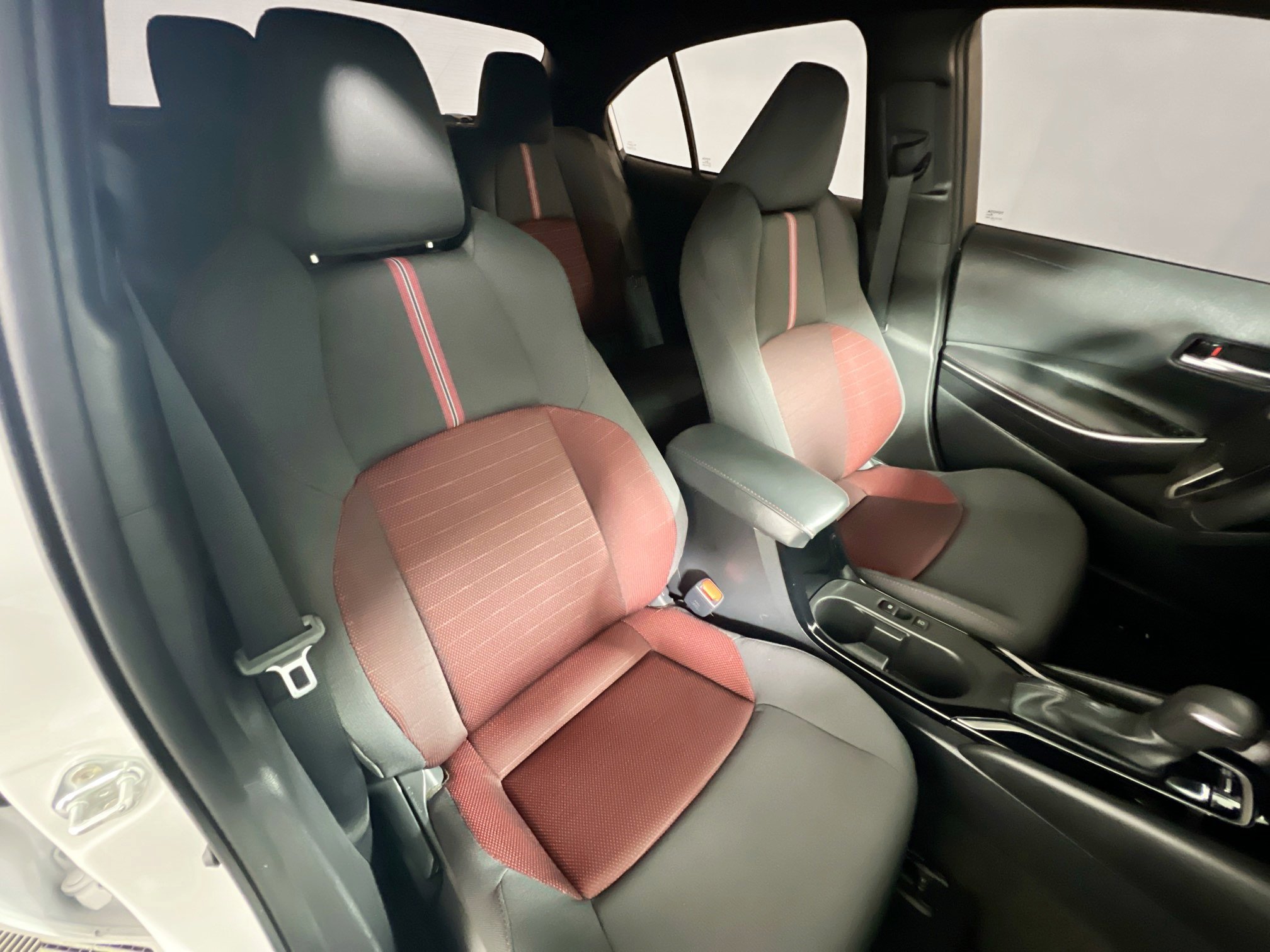 Used 2024 Toyota Corolla Sedan w/ SE Convenience Package FWD image 31