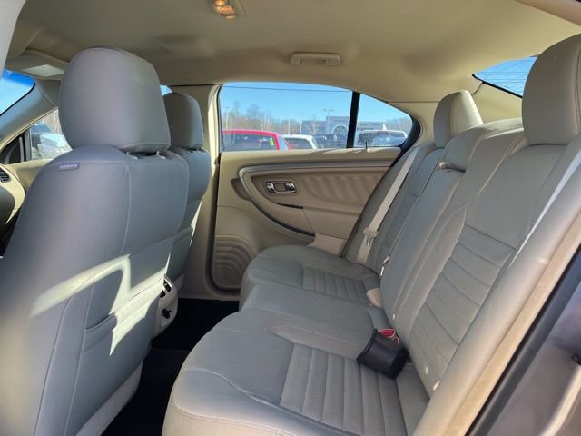 Used 2014 Ford Taurus SE image 10
