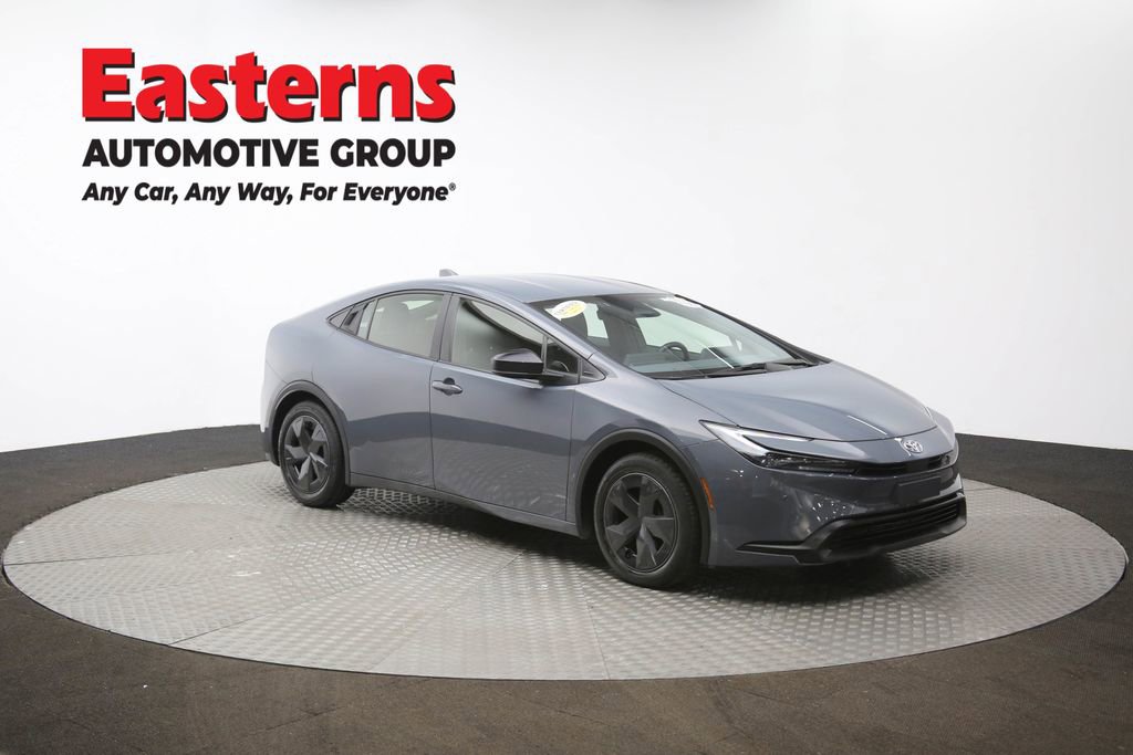Used 2024 Toyota Prius LE image 47