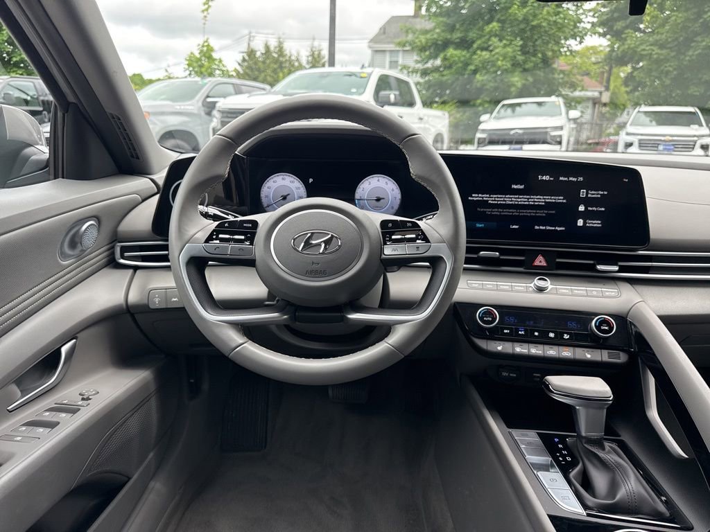 Used 2023 Hyundai Elantra SEL w/ Convenience Package FWD image 21