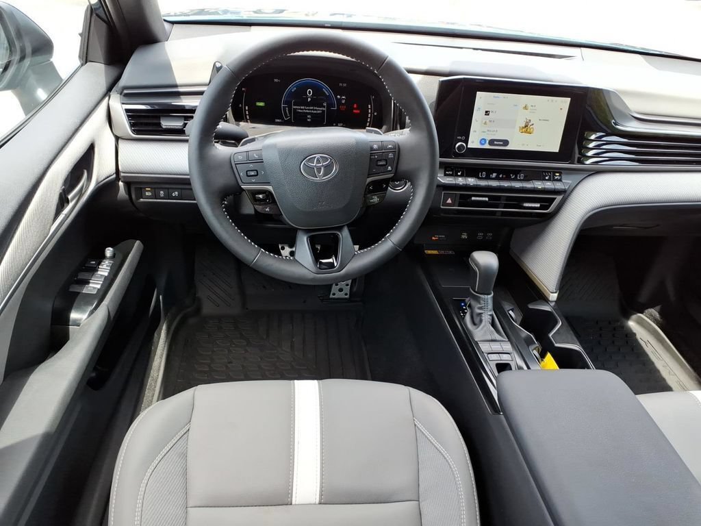 Used 2026 Toyota Camry SE w/ Convenience Package FWD image 18