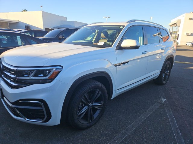 Used 2022 Volkswagen Atlas SEL R-Line AWD/4WD image 2