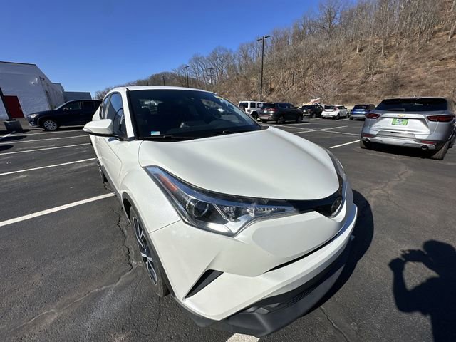 Used 2018 Toyota C-HR XLE image 12