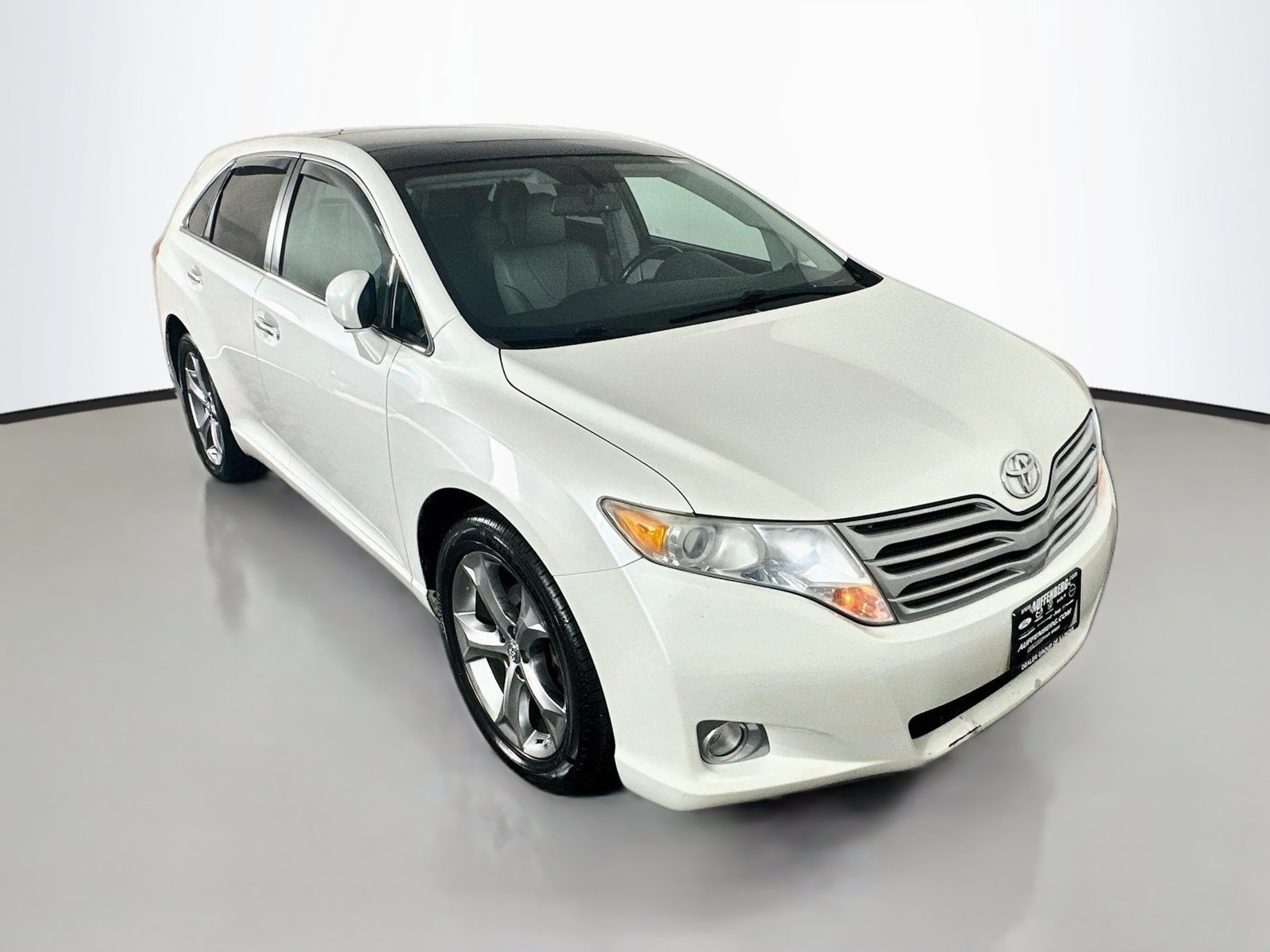 Used 2010 Toyota Venza AWD image 1