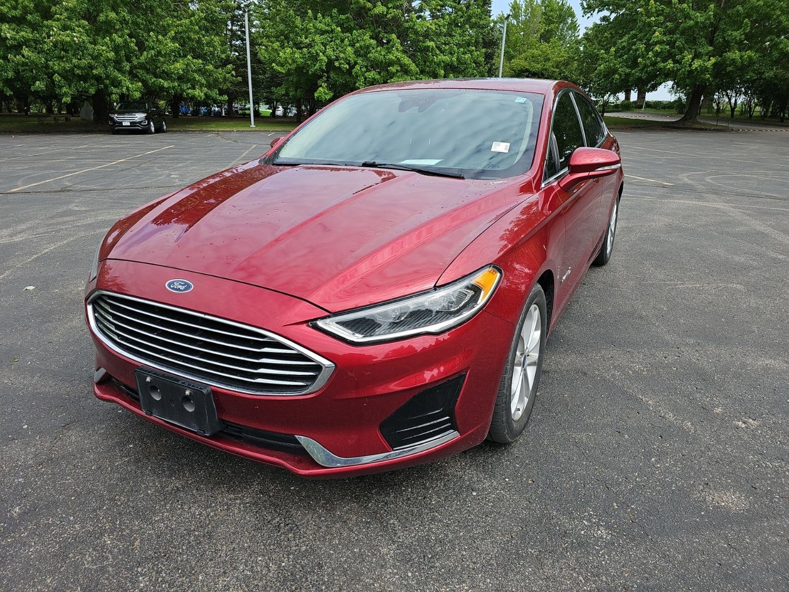 Used 2019 Ford Fusion SEL FWD image 2