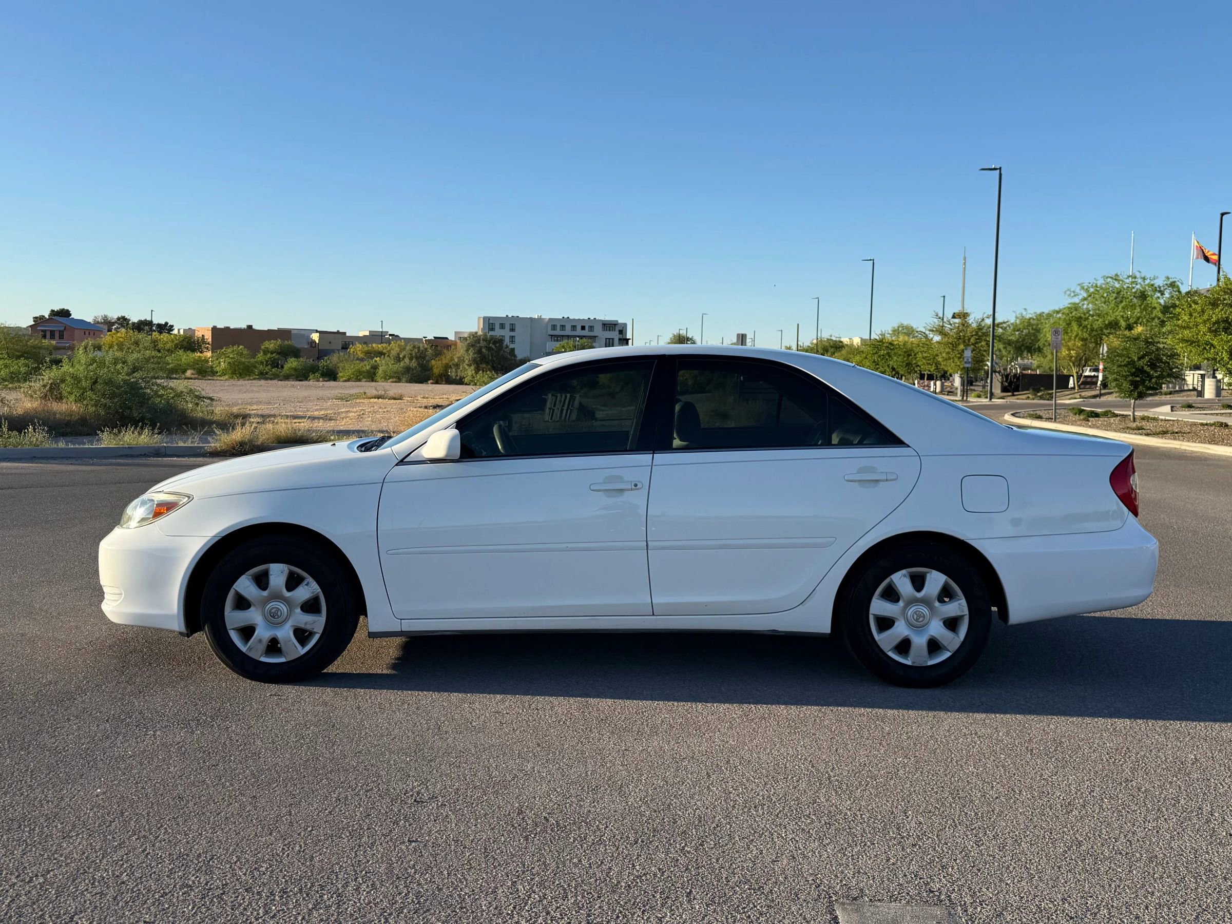 Used 2002 Toyota Camry LE FWD image 7