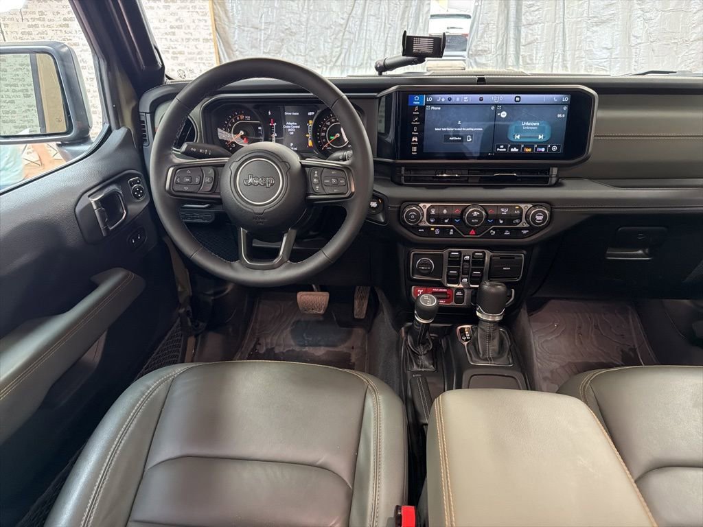 Used 2025 Jeep Gladiator Mojave w/ Safety Group image 14