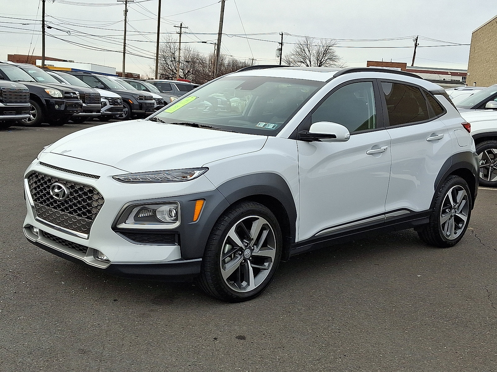 Certified 2021 Hyundai Kona Limited w/ Cargo Package image 3