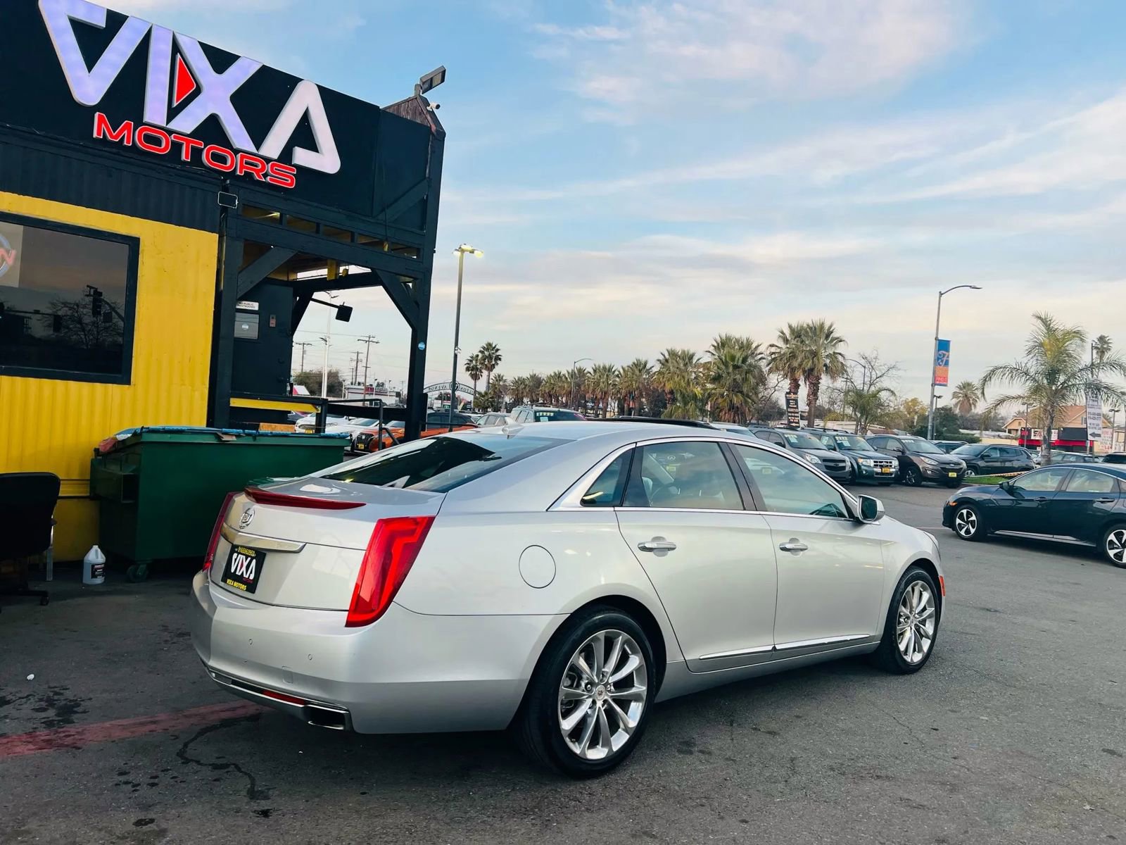 Used 2014 Cadillac XTS Luxury image 5