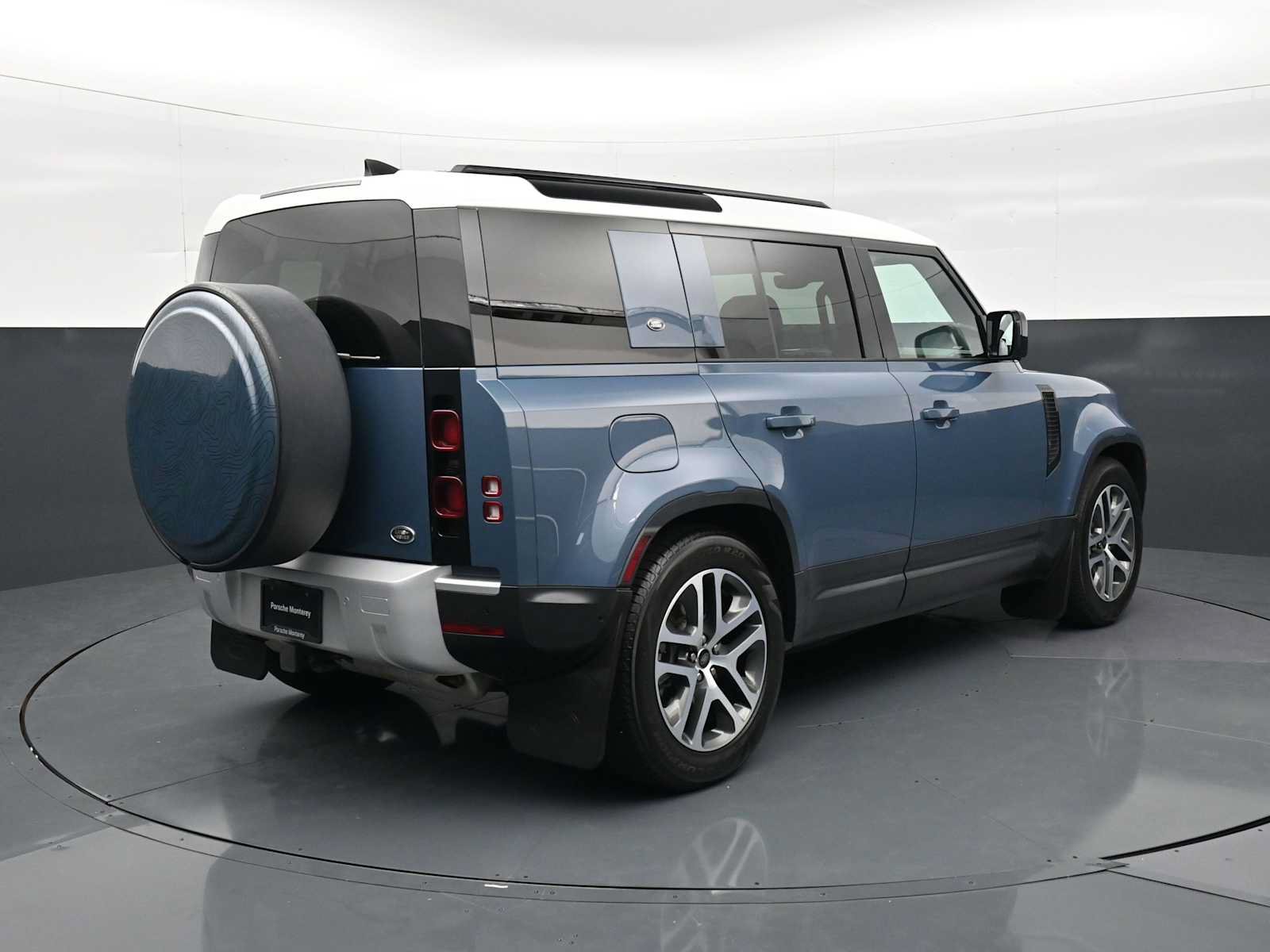 Used 2022 Land Rover Defender 110 SE AWD/4WD image 26