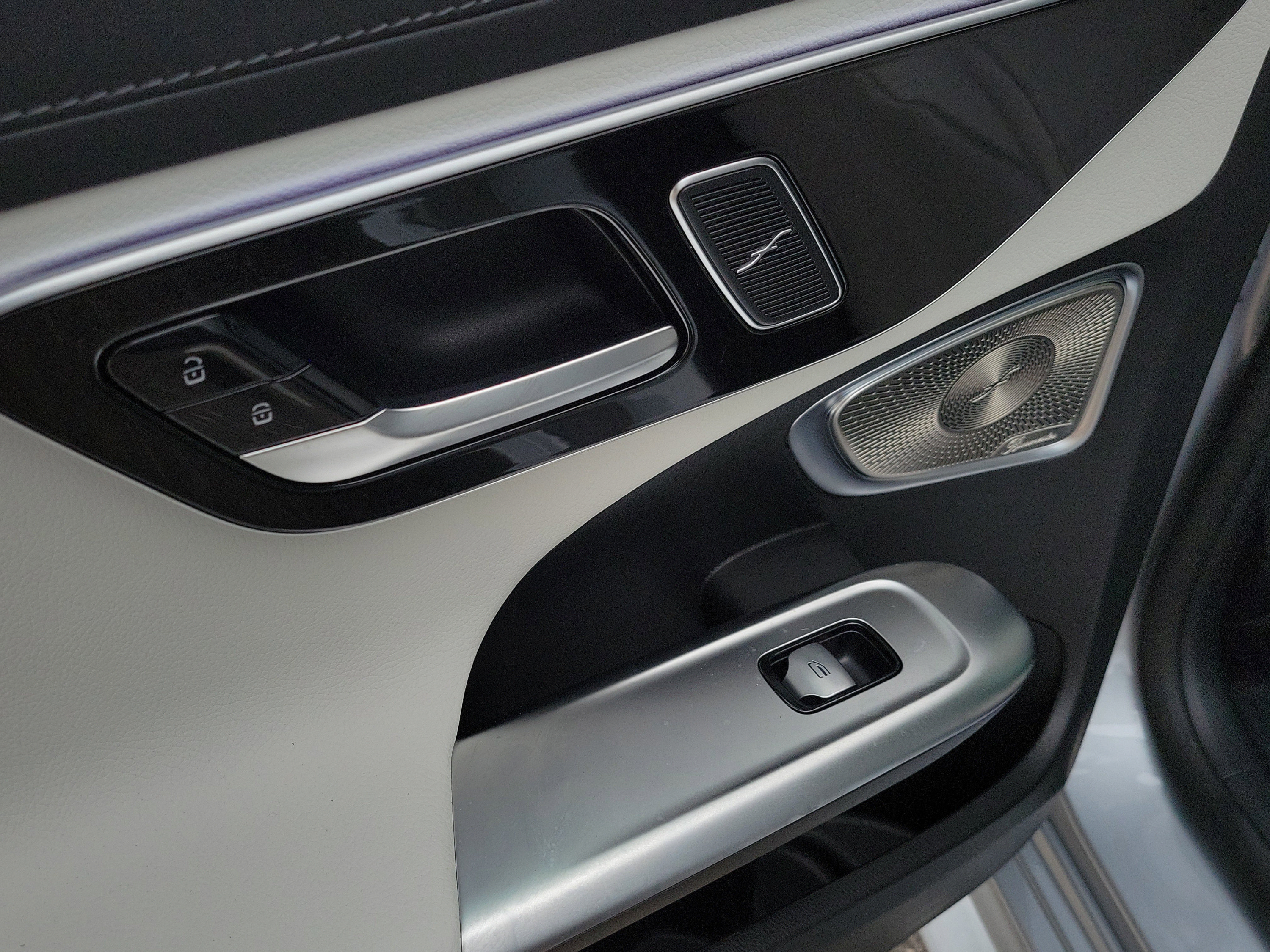 Certified 2026 Mercedes-Benz C 300 Sedan image 8