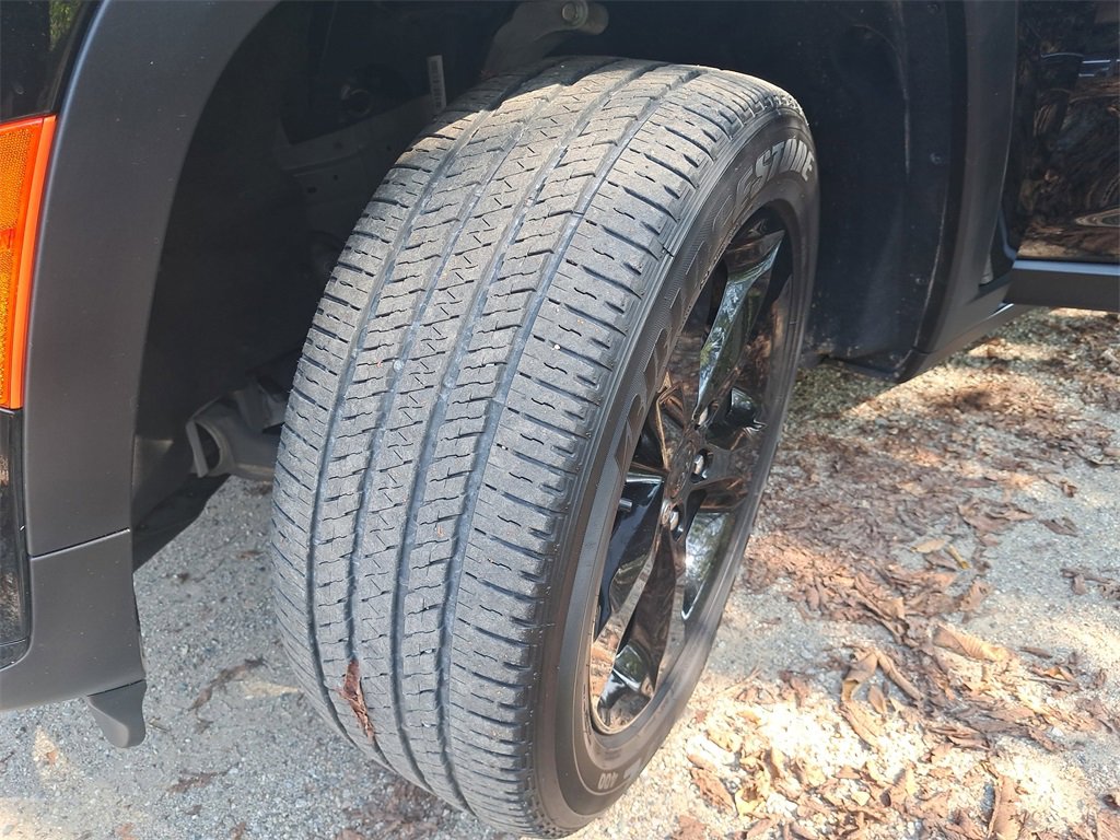 Used 2024 Jeep Grand Cherokee L Altitude image 34