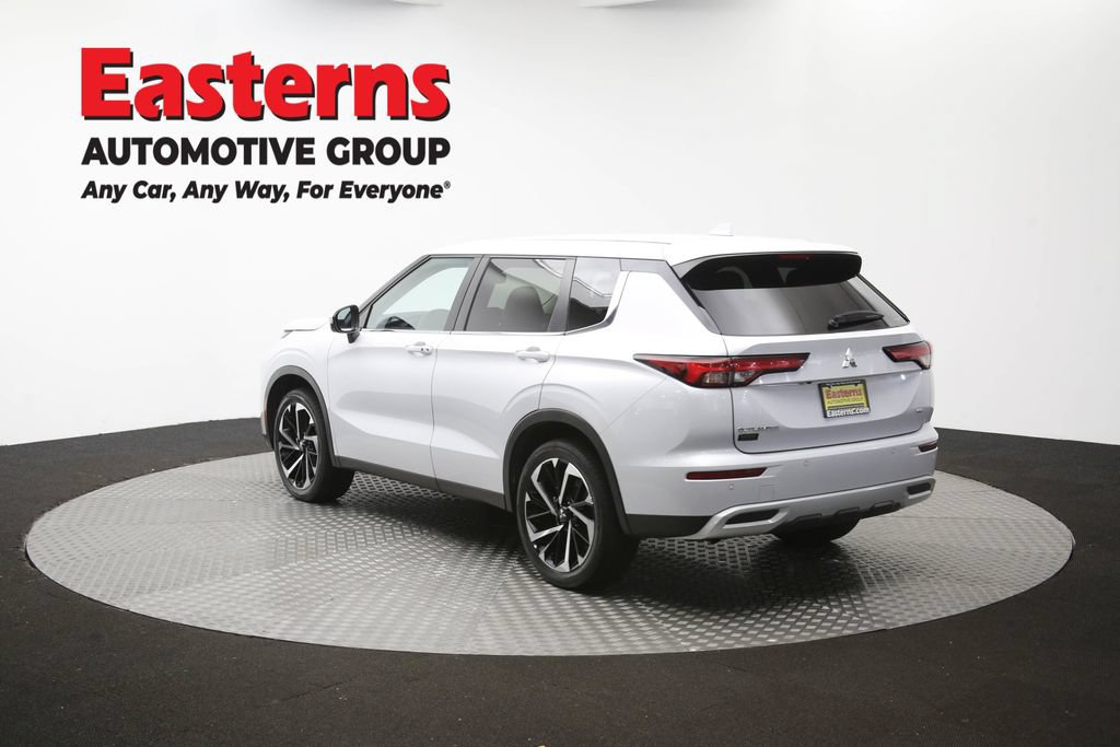 Used 2024 Mitsubishi Outlander SE AWD/4WD image 65