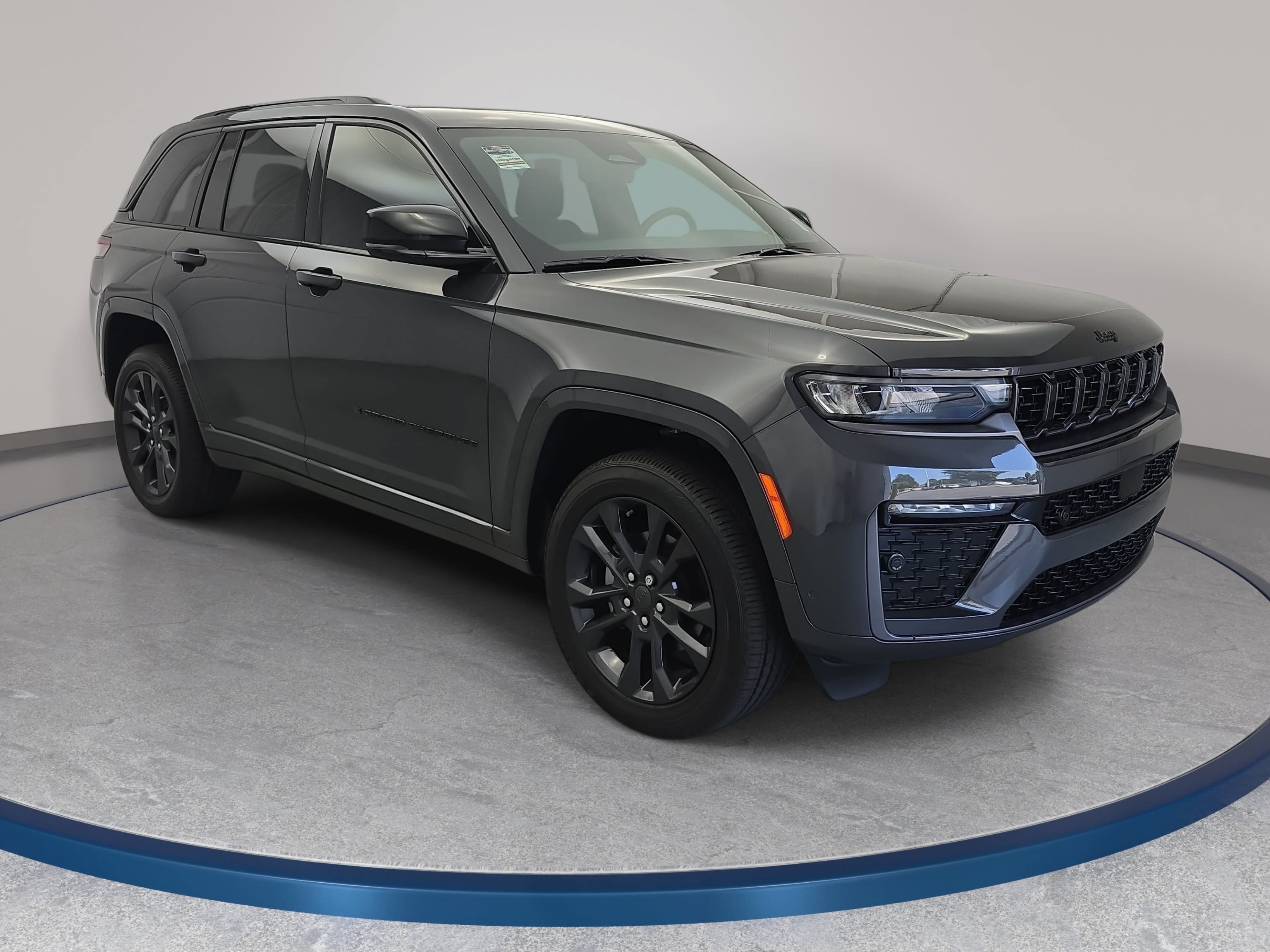Used 2026 Jeep Grand Cherokee Limited AWD/4WD image 3