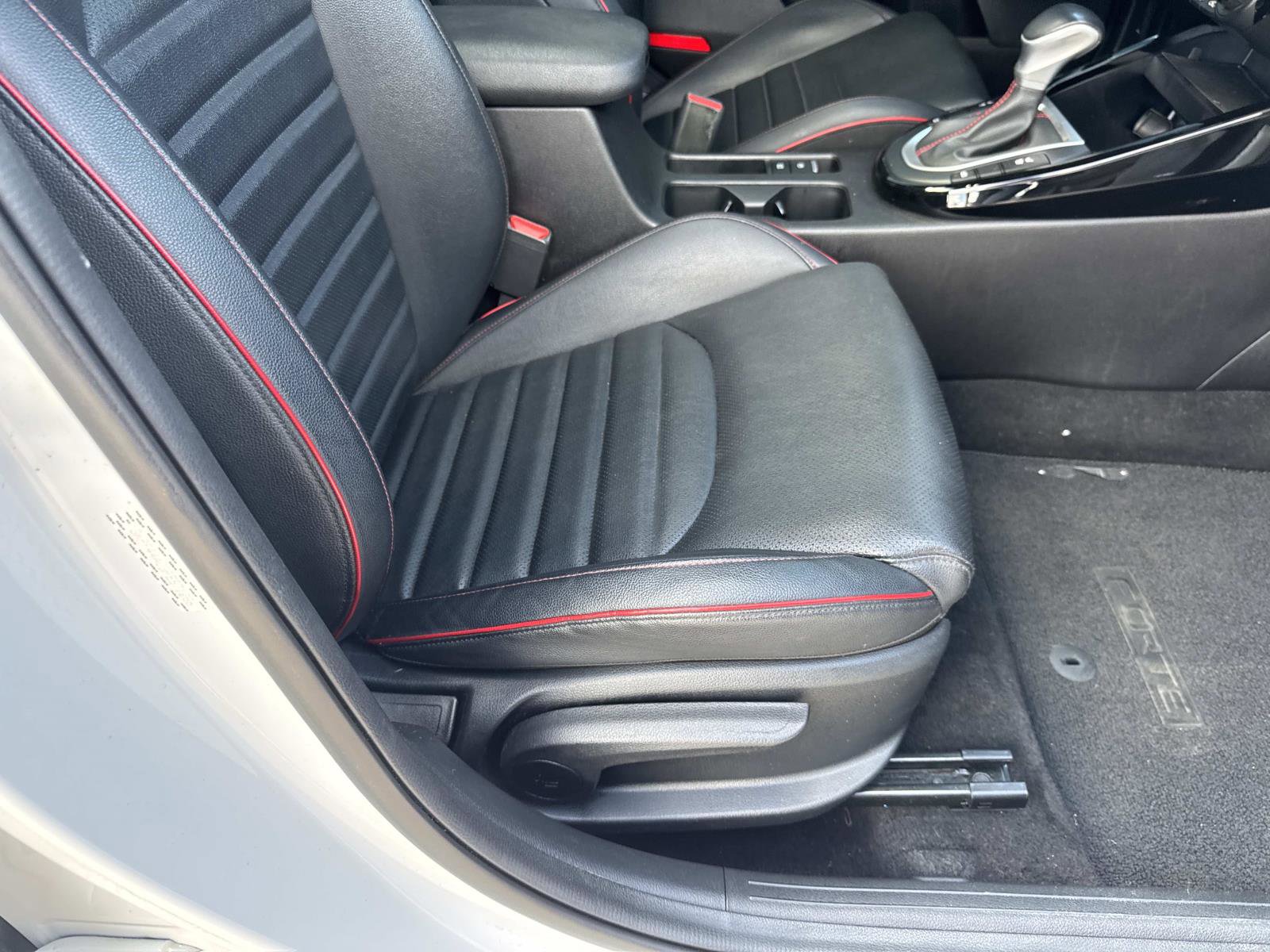 Used 2023 Kia Forte GT w/ GT2 Package image 11