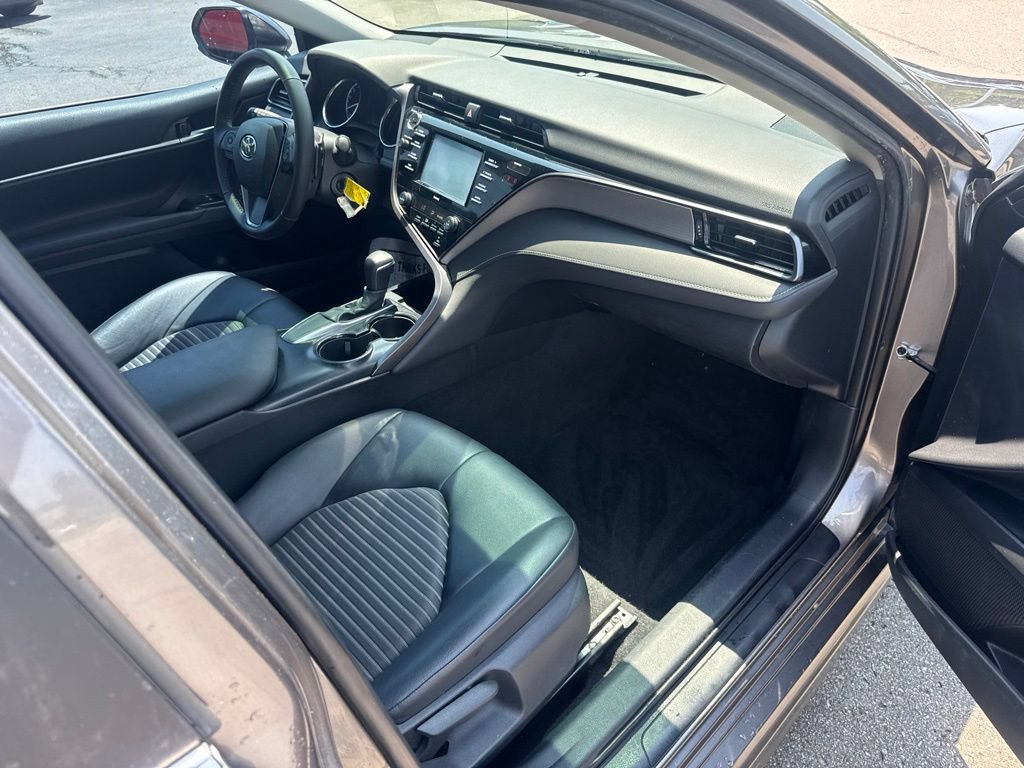 Used 2020 Toyota Camry SE FWD image 65