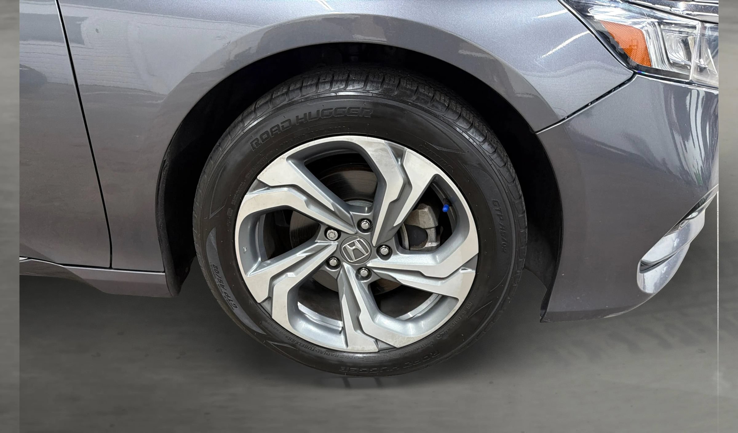 Used 2020 Honda Accord EX image 45