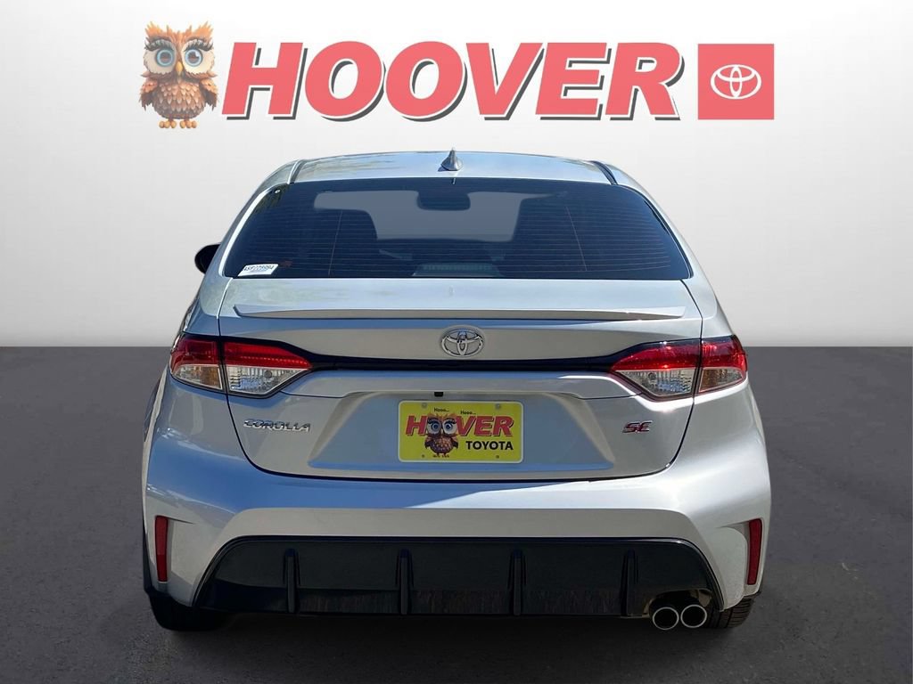 Used 2025 Toyota Corolla SE FWD image 3