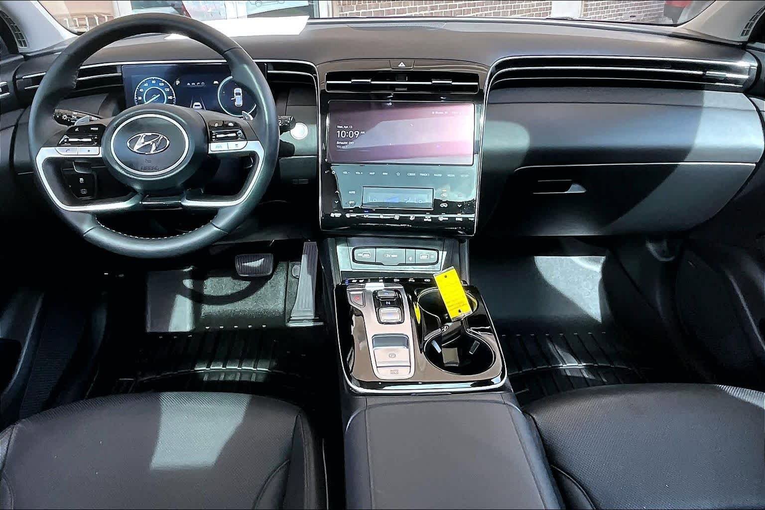 Used 2023 Hyundai Tucson Limited AWD/4WD image 16