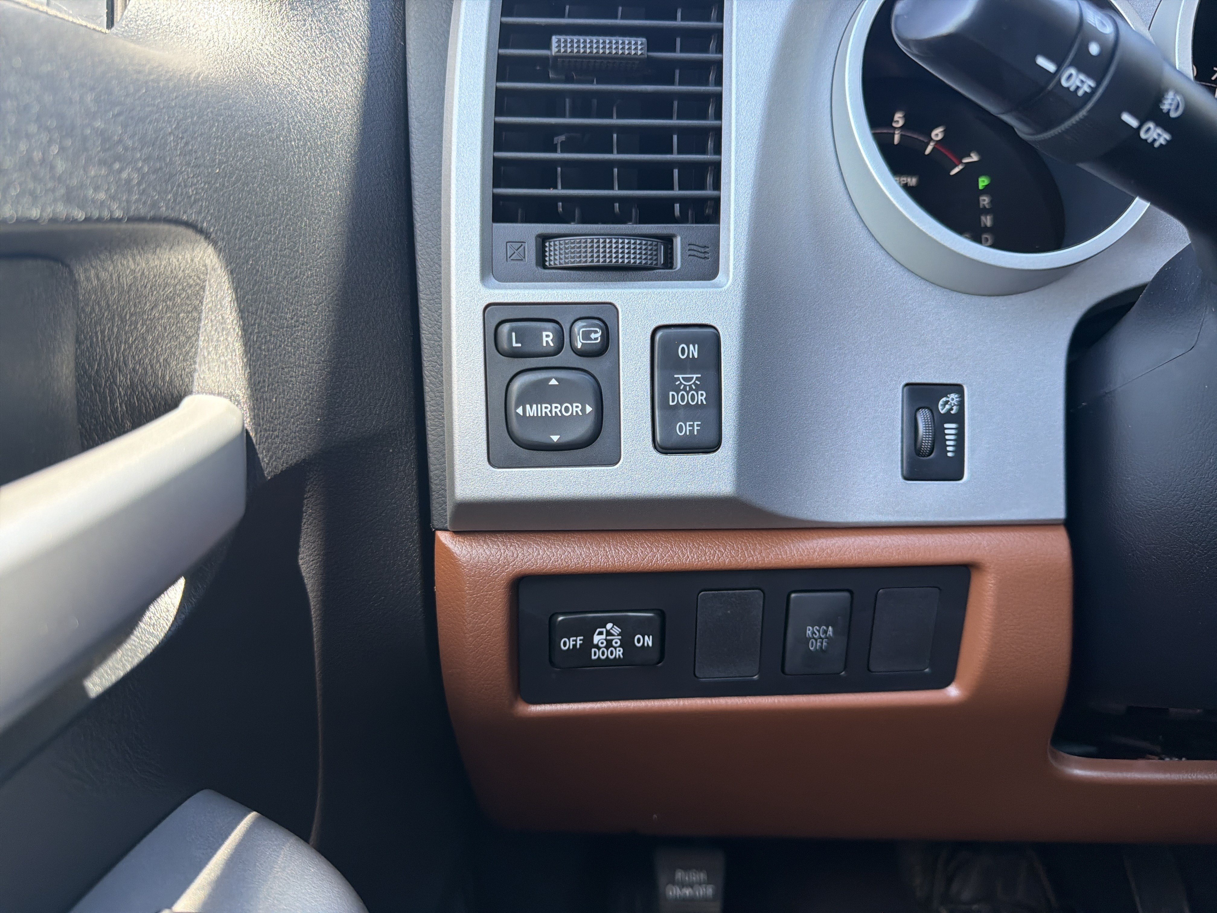 Used 2007 Toyota Tundra Limited RWD image 27