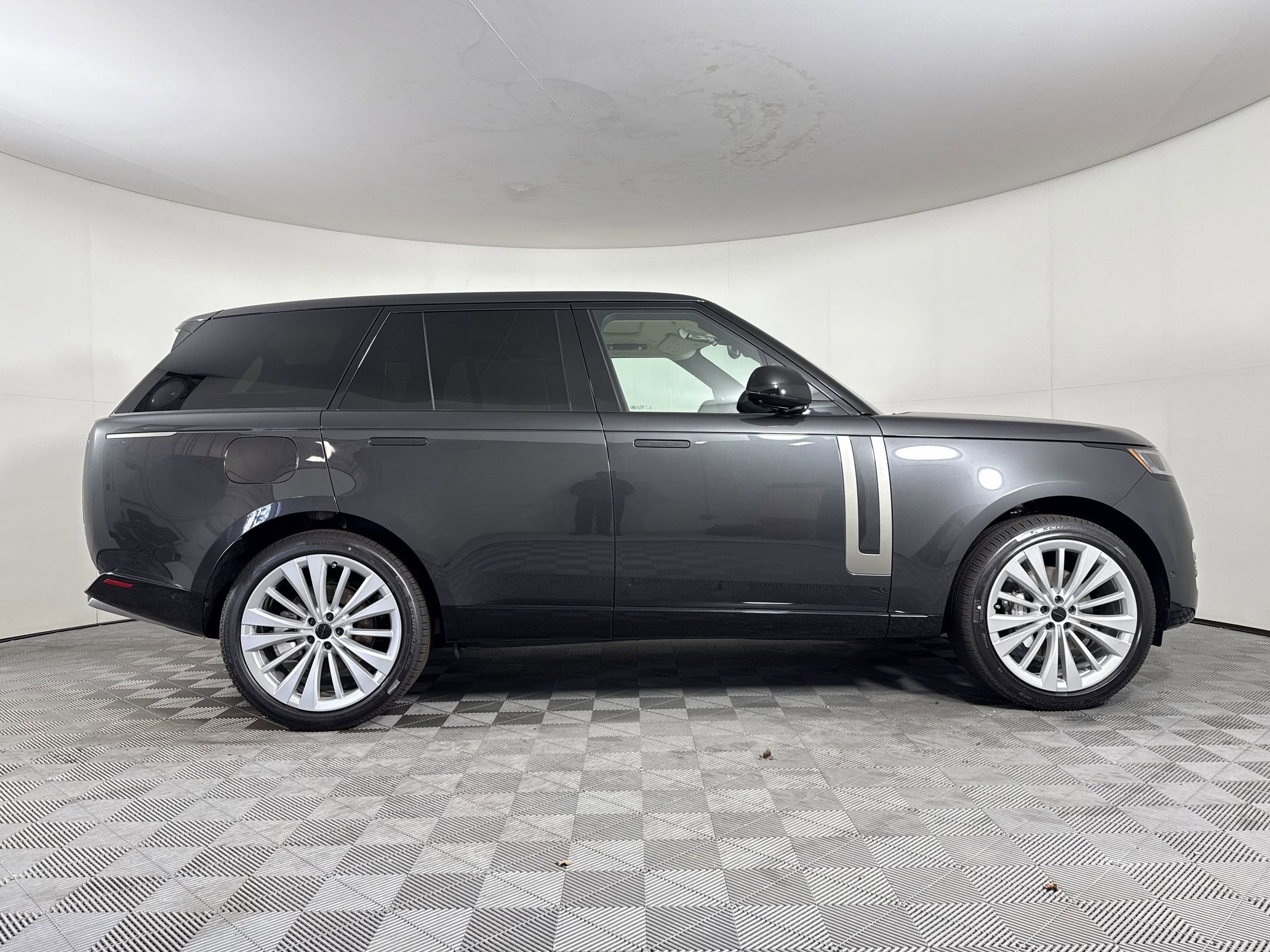 New 2026 Land Rover Range Rover SE AWD/4WD image 8