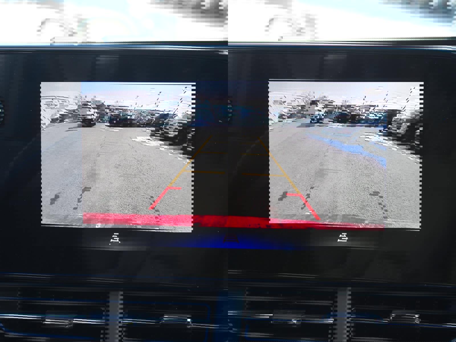 New 2026 Chevrolet Trax RS w/ Driver Confidence Package image 13