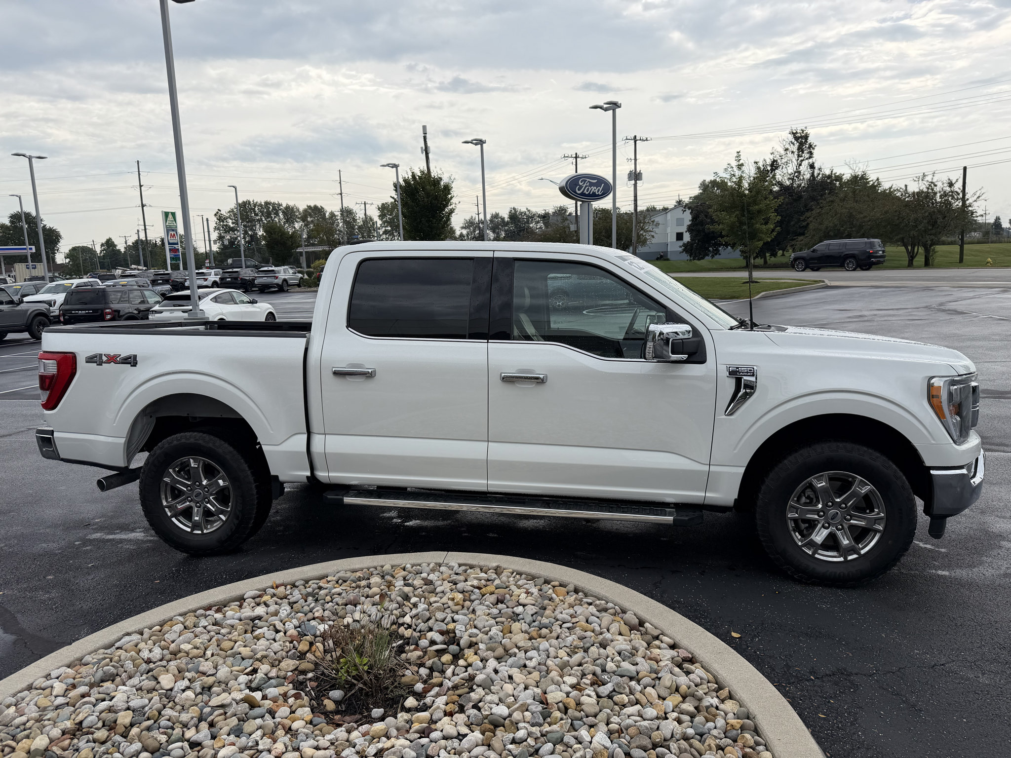 Used 2022 Ford F150 Lariat AWD/4WD image 5