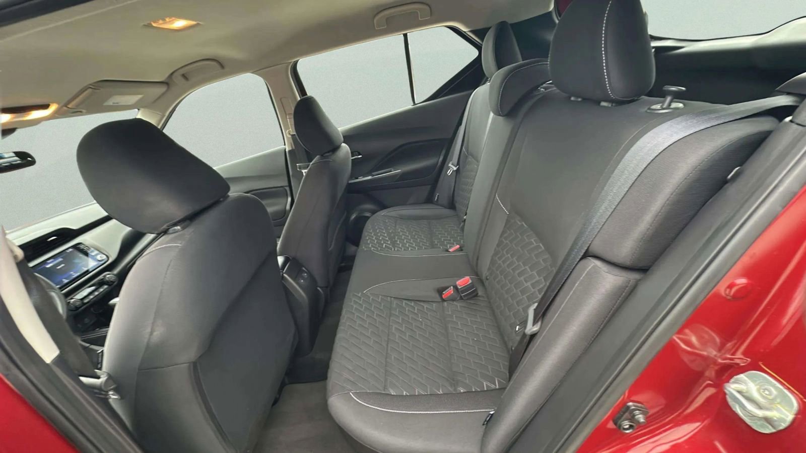 Used 2021 Nissan Kicks SV image 18