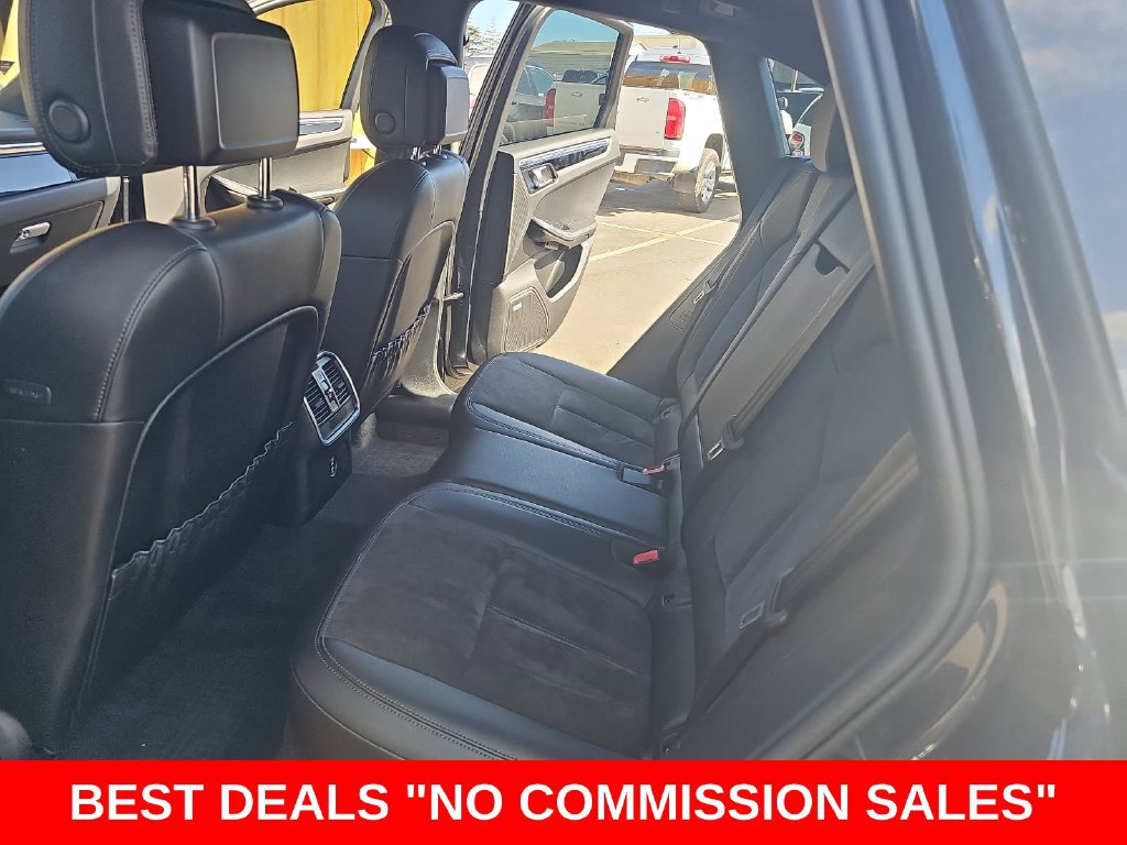 Used 2021 Porsche Macan w/ Premium Package AWD/4WD image 14