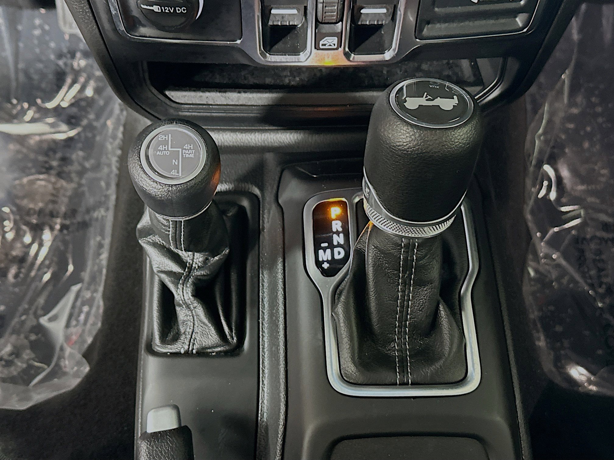 Used 2025 Jeep Wrangler Sahara w/ Safety Group image 20