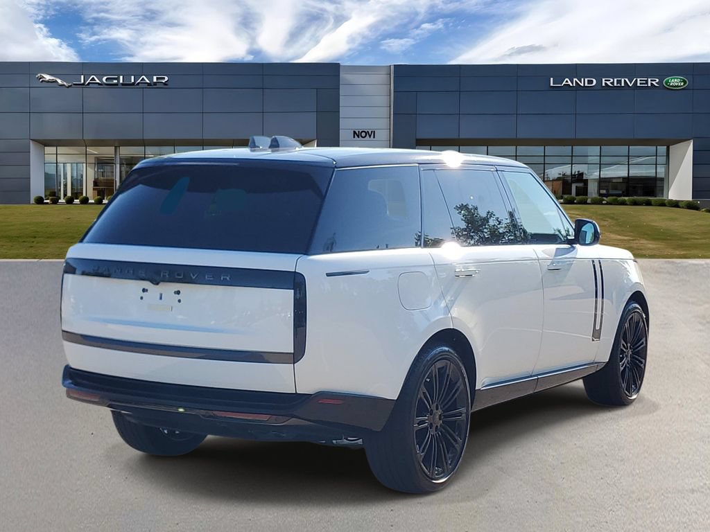 New 2026 Land Rover Range Rover Long Wheelbase SE AWD/4WD image 3