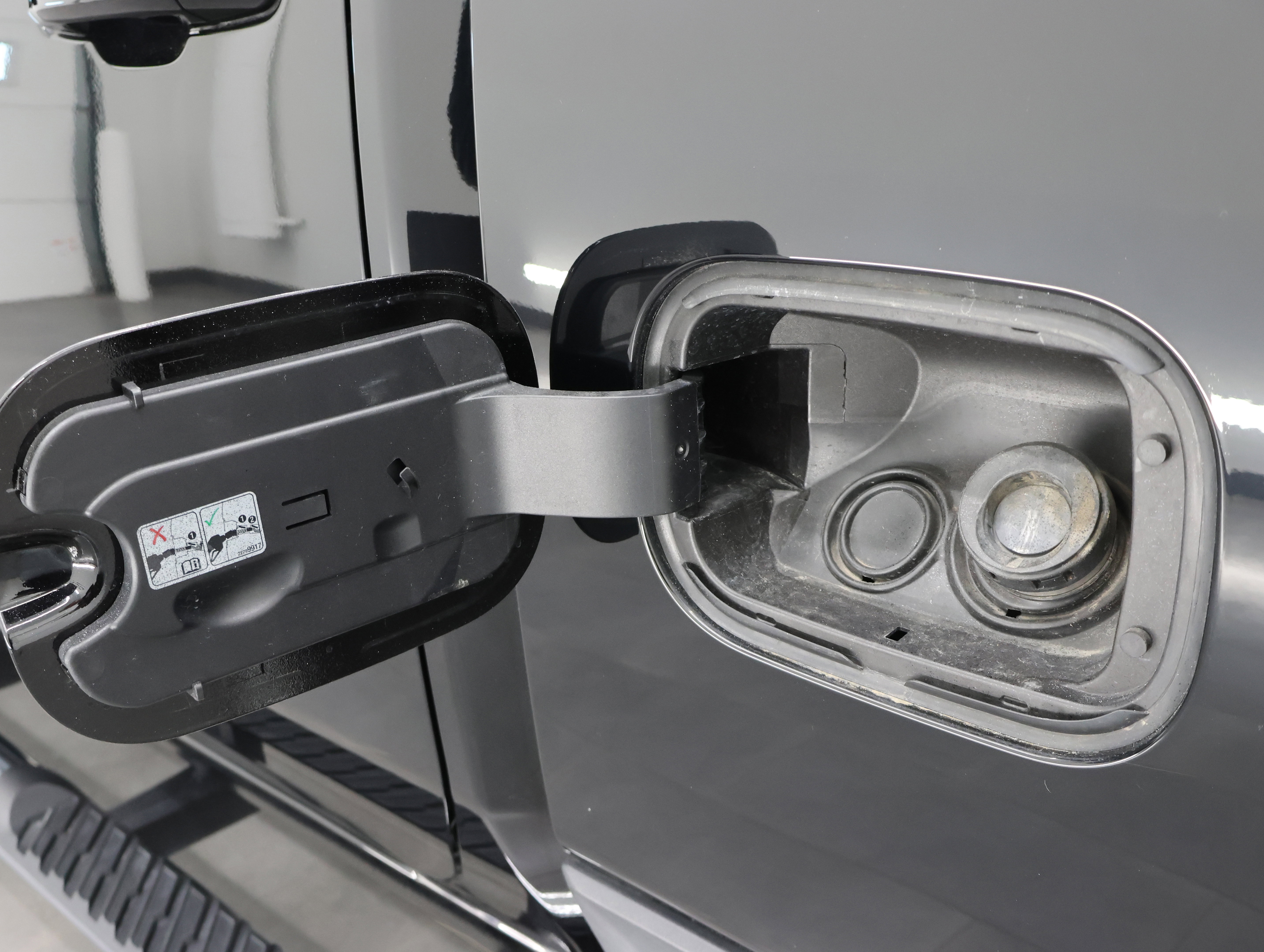 Used 2023 GMC Sierra 2500 SLE w/ SLE Convenience Package image 30