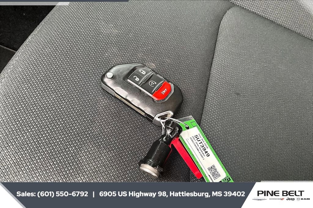 Used 2021 Jeep Gladiator Willys image 9