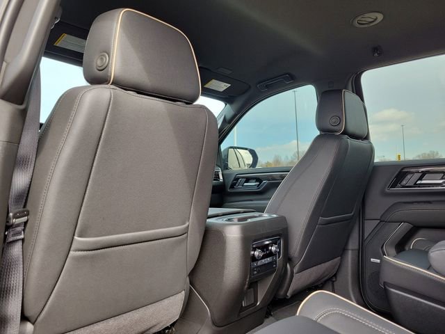 New 2026 GMC Yukon XL Elevation image 15