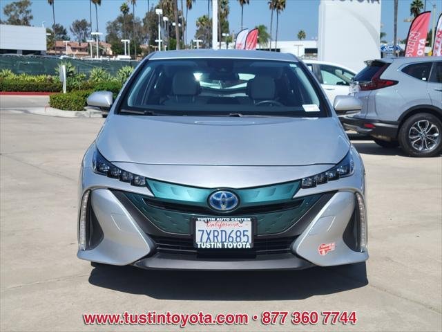 Certified 2017 Toyota Prius Prime Premium FWD image 8