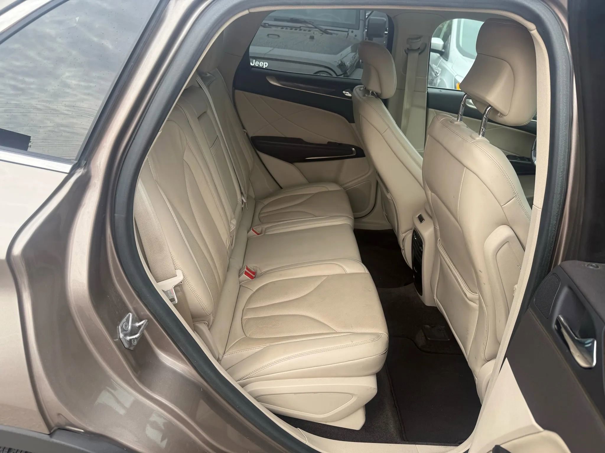 Used 2018 Lincoln MKC Reserve w/ Lincoln MKC Climate Package image 33