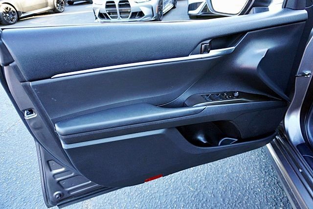Used 2023 Toyota Camry SE image 21