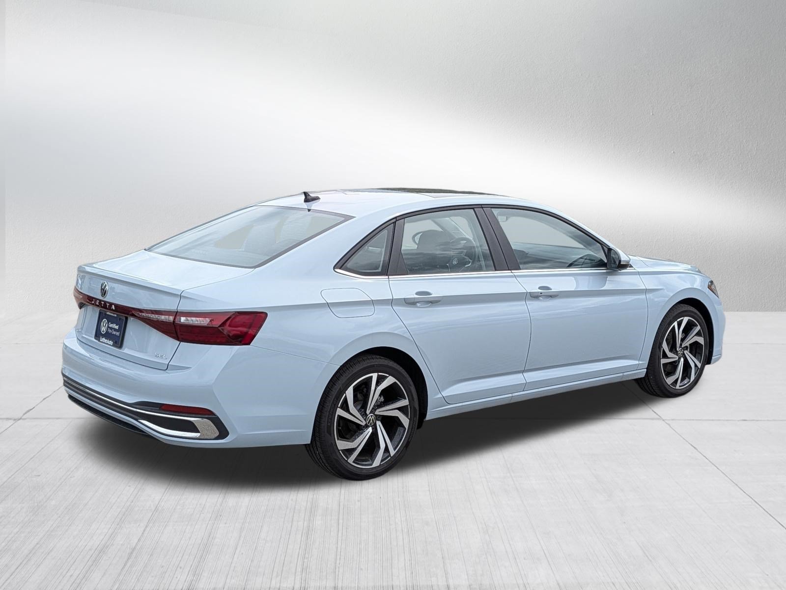 Used 2026 Volkswagen Jetta SEL FWD image 7