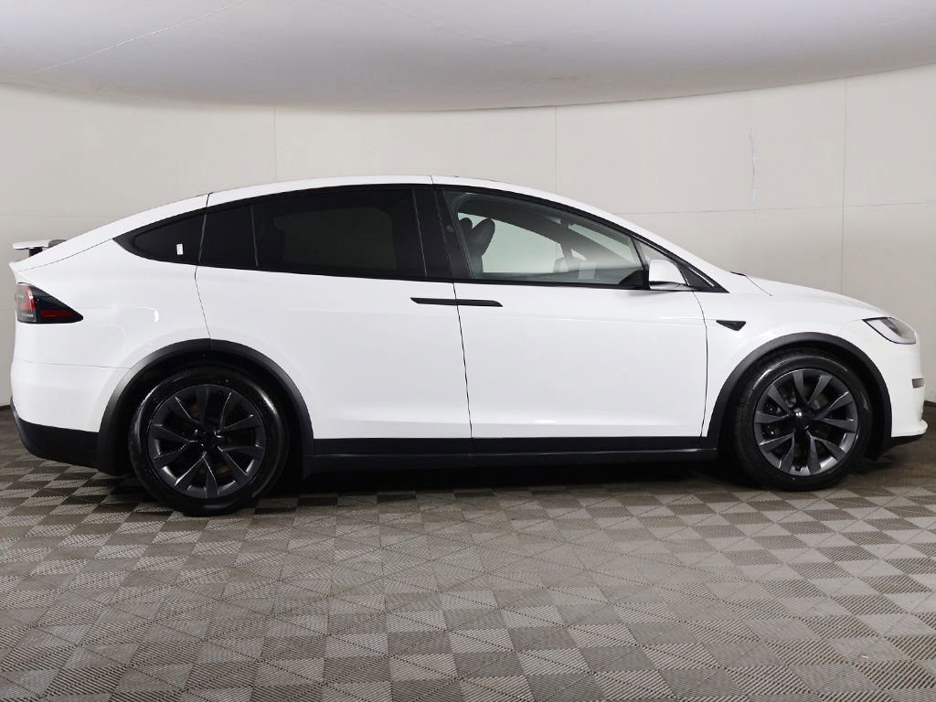 Used 2023 Tesla Model X image 16