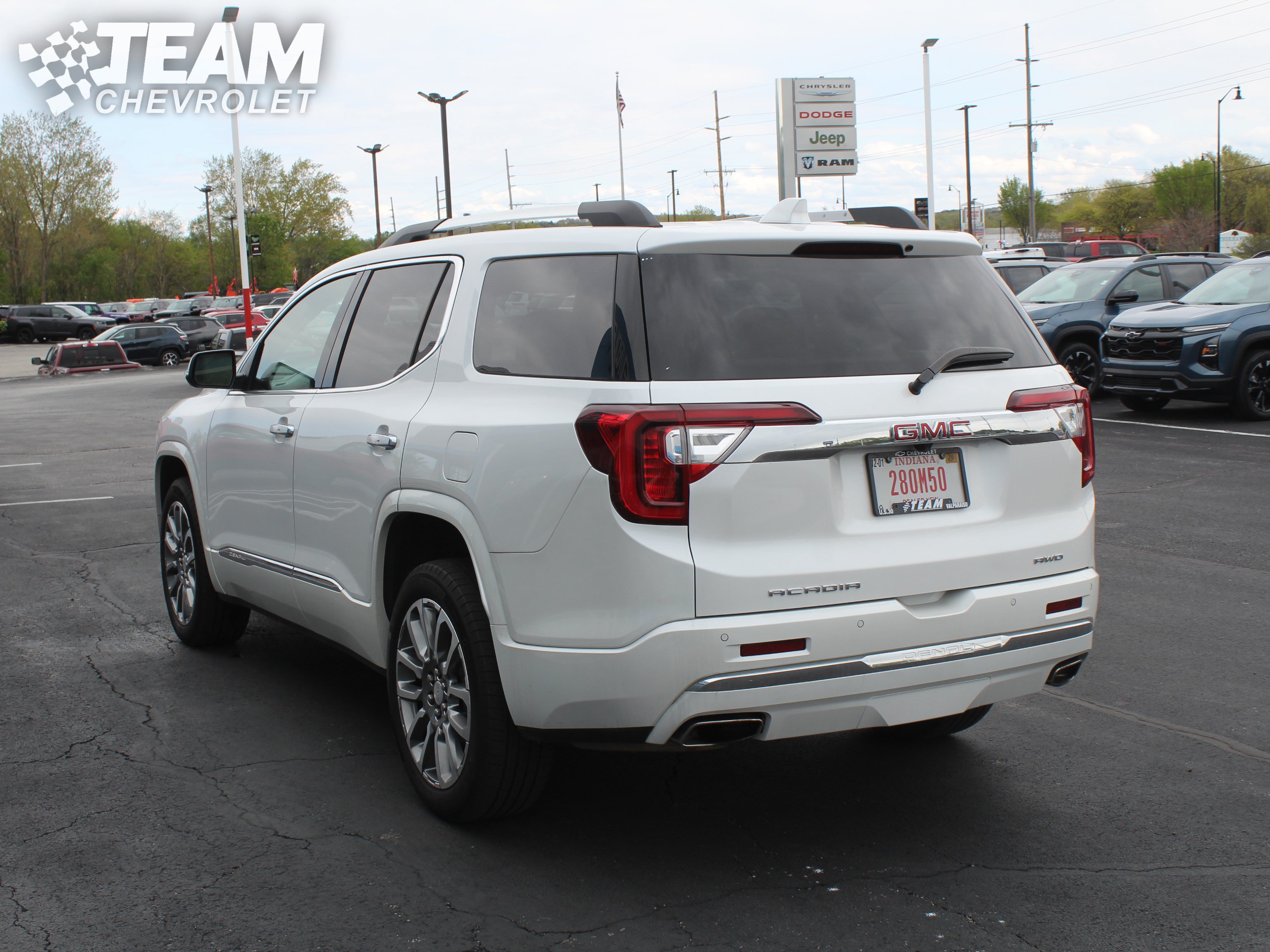 Used 2023 GMC Acadia Denali AWD/4WD image 6