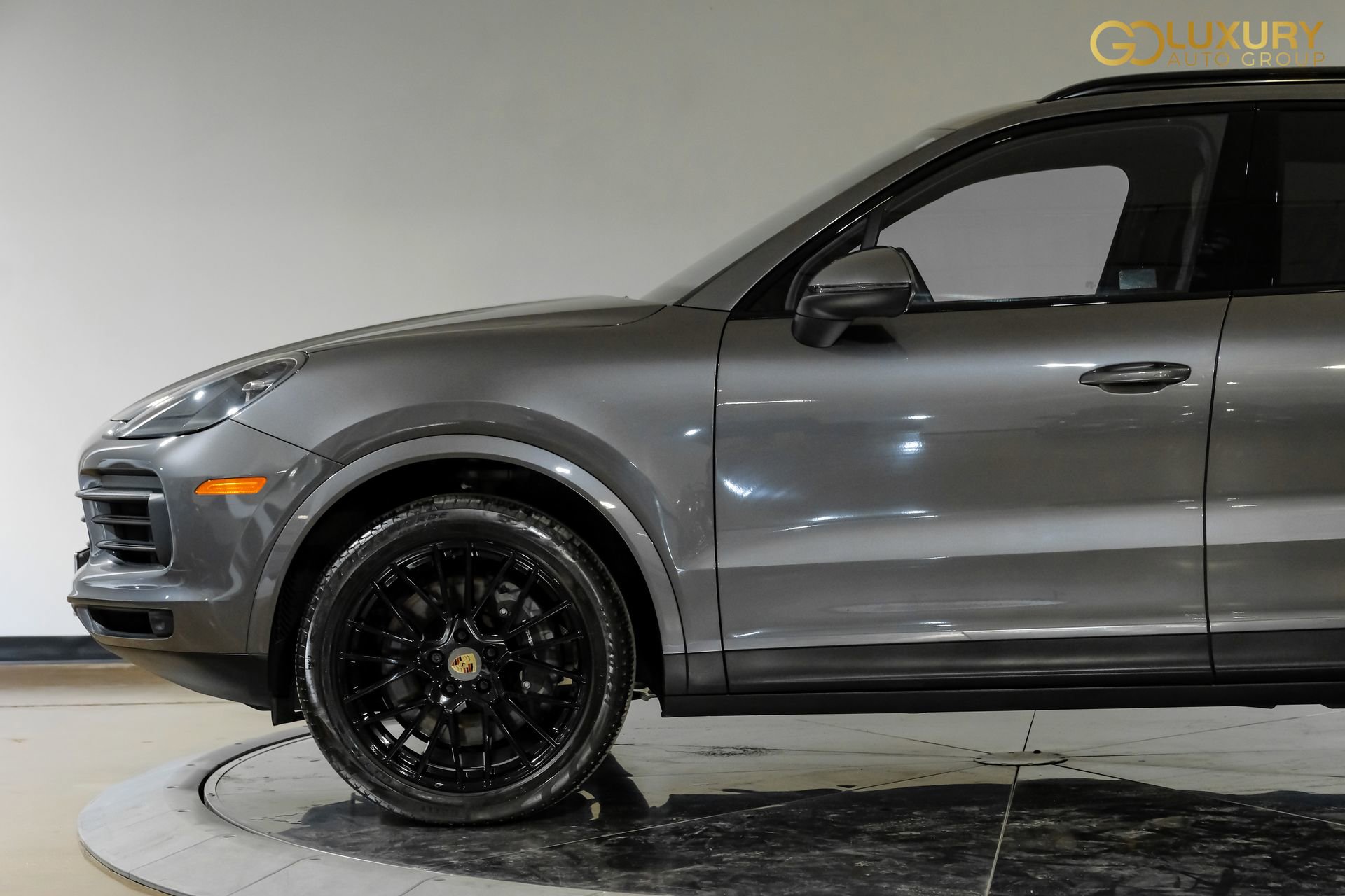 Used 2023 Porsche Cayenne Platinum Edition image 14