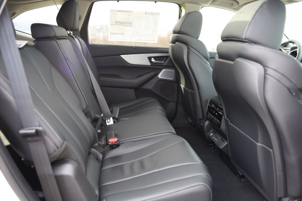 New 2026 Acura MDX w/ Technology Package FWD image 35