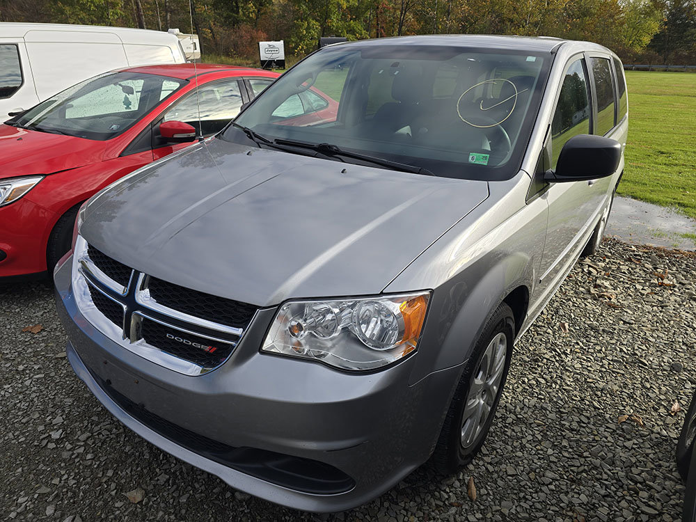 Used 2015 Dodge Grand Caravan SE w/ Quick Order Package 29E SE