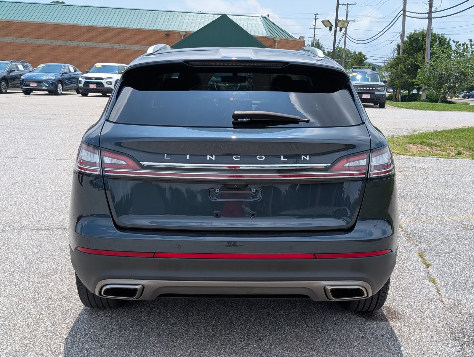 Used 2022 Lincoln Nautilus Reserve AWD/4WD image 4