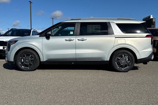 New 2026 Kia Carnival EX FWD image 10