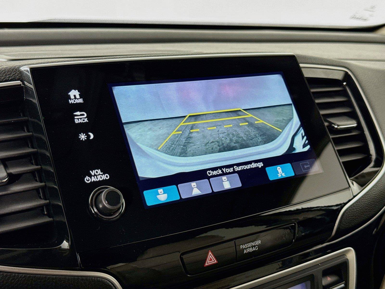 Used 2021 Honda Pilot Touring image 6