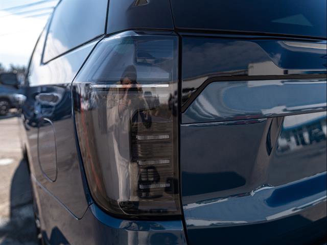 New 2026 Chevrolet Suburban High Country AWD/4WD image 36