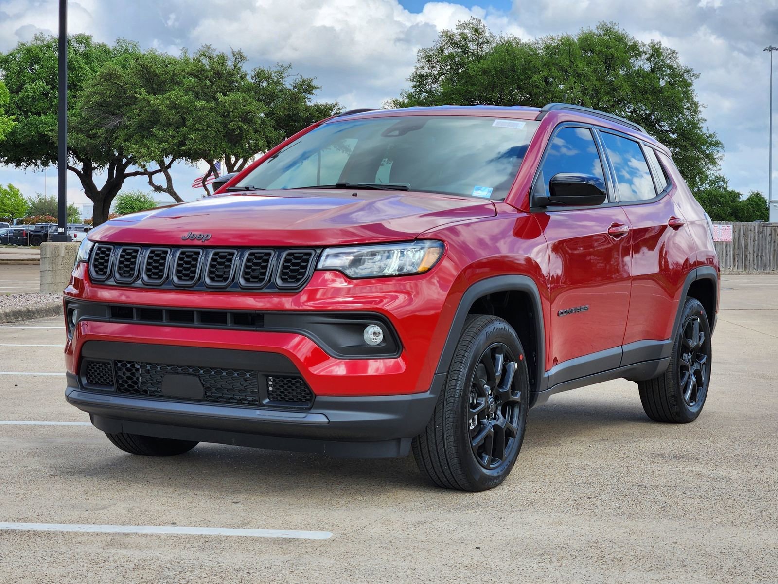 New 2026 Jeep Compass Latitude image 2
