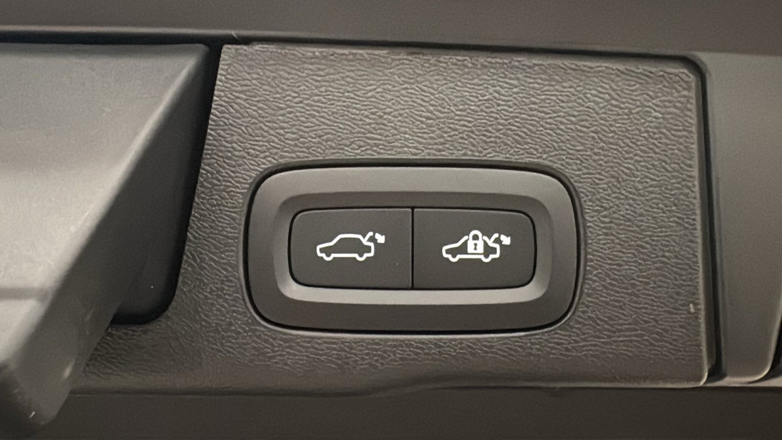New 2027 Volvo XC60 B5 Core AWD/4WD image 30