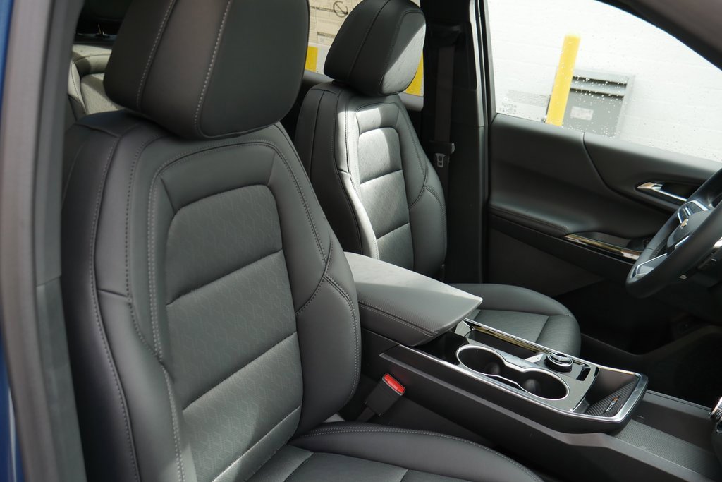 New 2026 Chevrolet Equinox LT w/ Convenience Package II image 23